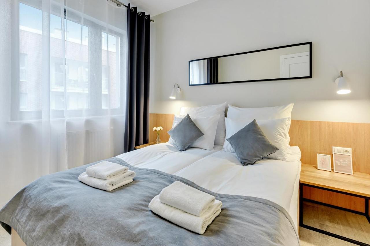 Waterlane Riverside Spa, Pool & Gym By Downtown Apartments Gdańsk Extérieur photo
