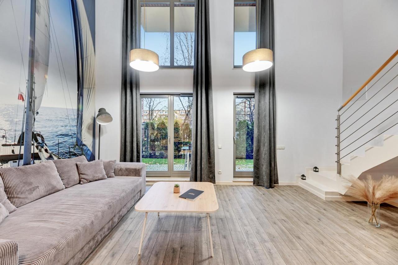 Waterlane Riverside Spa, Pool & Gym By Downtown Apartments Gdańsk Extérieur photo