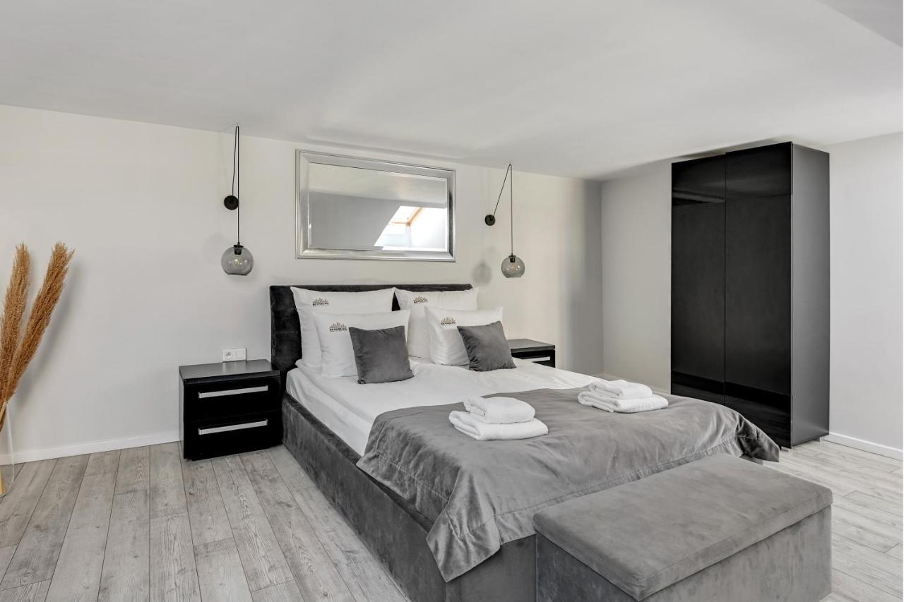 Waterlane Riverside Spa, Pool & Gym By Downtown Apartments Gdańsk Extérieur photo